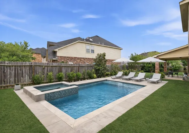 Photo 2 of Single family home for sale at 3301 Remington Rise Ln, Katy, TX 77494 | MLS# 76400835 | Listing updated on 2026-09-19