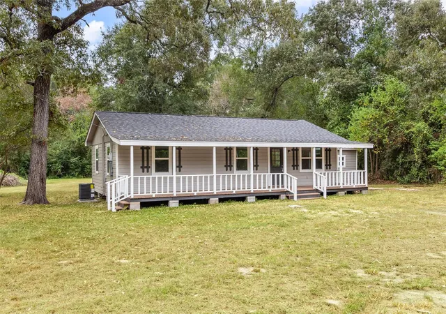 Photo 1 of Single family home for sale at 8627 S Fork Dr, Conroe, TX 77303 | MLS# 17222020 | Listing updated on 2026-09-07