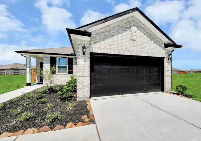 Photo 1 of Sale Pending at 1027 Arbor Dr, Beasley, TX 77417 | MLS# 53907648 | Listing updated on 2026-10-05