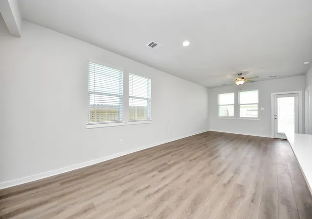 Photo 4 of Sale Pending at 1027 Arbor Dr, Beasley, TX 77417 | MLS# 53907648 | Listing updated on 2026-10-05