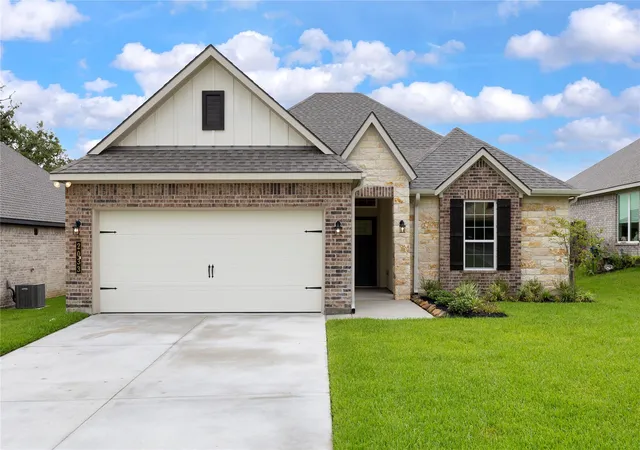 Photo 1 of Single family home for sale at 2033 Winepress Rd, Brenham, TX 77833 | MLS# 56516624 | Listing updated on 2026-09-19