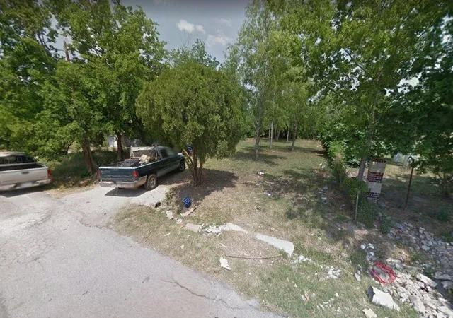 Photo 1 of Land for sale at 2910 Staples St, Houston, TX 77026 | MLS# 49997558 | Listing updated on 2026-09-14