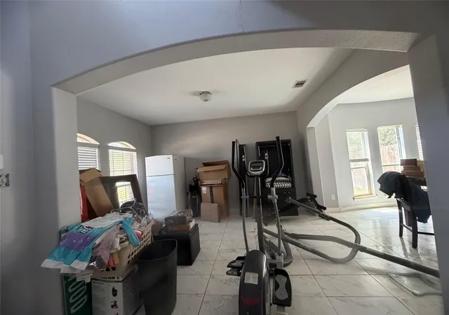 Photo 4 of Single family home for sale at 9907 Lynnwood Dr, Baytown, TX 77521 | MLS# 70003624 | Listing updated on 2026-09-17