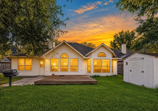 Photo 2 of Single family home for sale at 31235 Windcrest Park Ln, Spring, TX 77386 | MLS# 68281136 | Listing updated on 2026-10-06