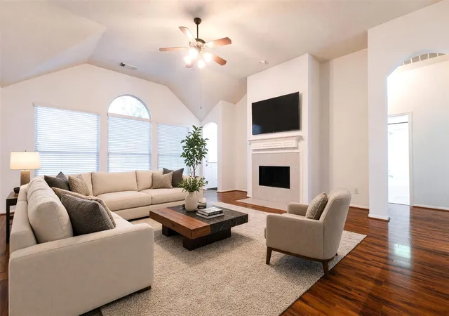 Photo 3 of Single family home for sale at 31235 Windcrest Park Ln, Spring, TX 77386 | MLS# 68281136 | Listing updated on 2026-10-06