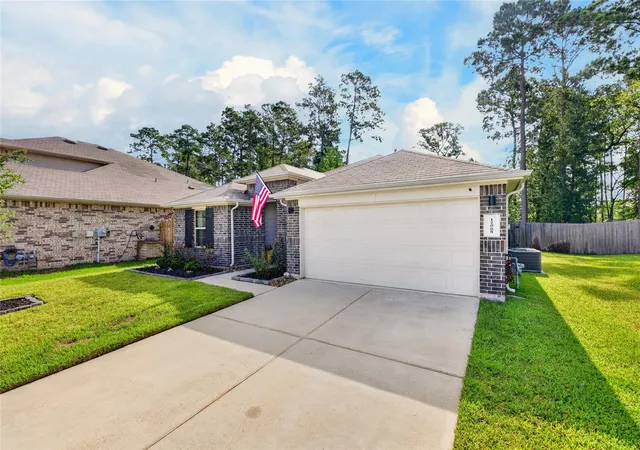 Photo 2 of Single family home for sale at 12008 New River Ct, Conroe, TX 77384 | MLS# 94986481 | Listing updated on 2026-09-13