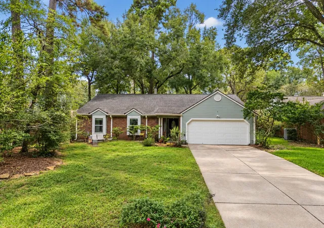 Photo 1 of Single family home for sale at 3319 Crk Shadows Dr, Kingwood, TX 77339 | MLS# 19926353 | Listing updated on 2026-10-03