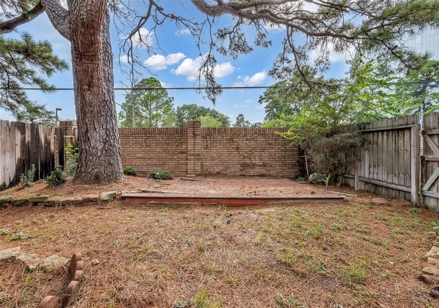 Photo 3 of Townhouse for sale at 14420 Walters Rd #30, Houston, TX 77014 | MLS# 93733686 | Listing updated on 2026-09-17
