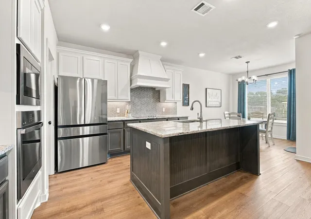 Photo 3 of Single family home for sale at 4118 Vintage Ests Ct, Bryan, TX 77808 | MLS# 93073401 | Listing updated on 2026-09-23