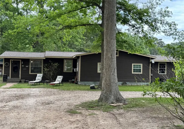 Photo 2 of Single family home for sale at 11261 Crossno Dr, Cleveland, TX 77328 | MLS# 8645958 | Listing updated on 2026-09-12
