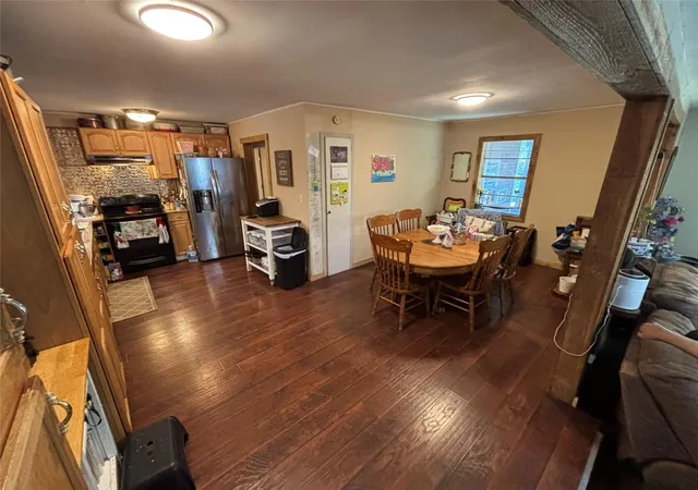 Photo 2 of Single family home for sale at 11261 Crossno Dr, Cleveland, TX 77328 | MLS# 8645958 | Listing updated on 2026-09-12