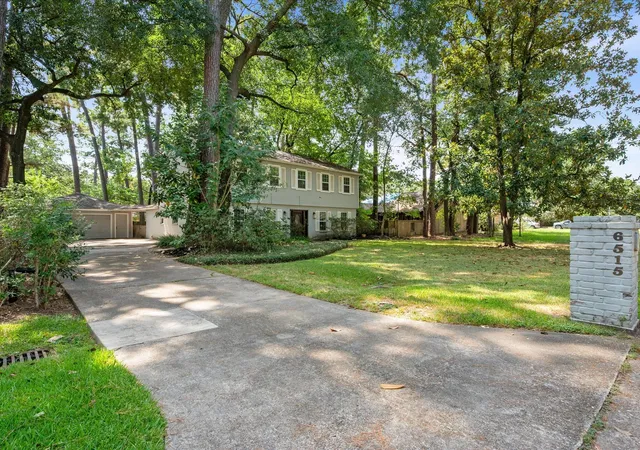 Photo 3 of Single family home for sale at 6515 Apple Valley Ln, Houston, TX 77069 | MLS# 73621748 | Listing updated on 2026-09-21