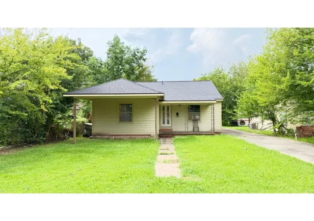 Photo 1 of Single family home for sale at 2327 2nd Avenue, Port Arthur, TX 77642 | MLS# 14143659 | Listing updated on 2026-09-24