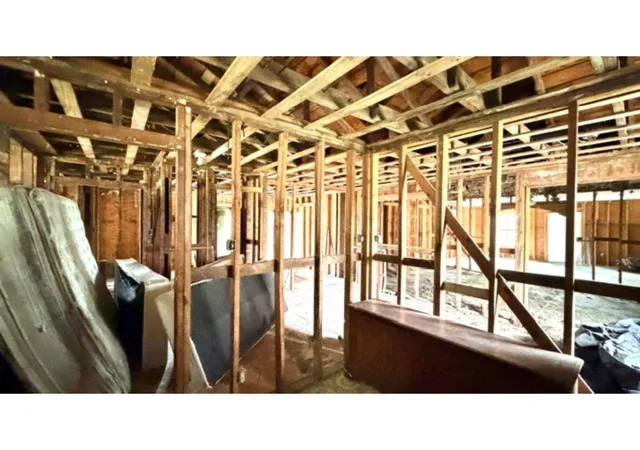Photo 4 of Single family home for sale at 2327 2nd Avenue, Port Arthur, TX 77642 | MLS# 14143659 | Listing updated on 2026-09-24