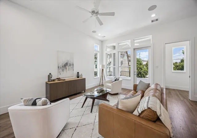 Photo 4 of Single family home for sale at 306 Fowler St, Houston, TX 77007 | MLS# 56953349 | Listing updated on 2026-09-09