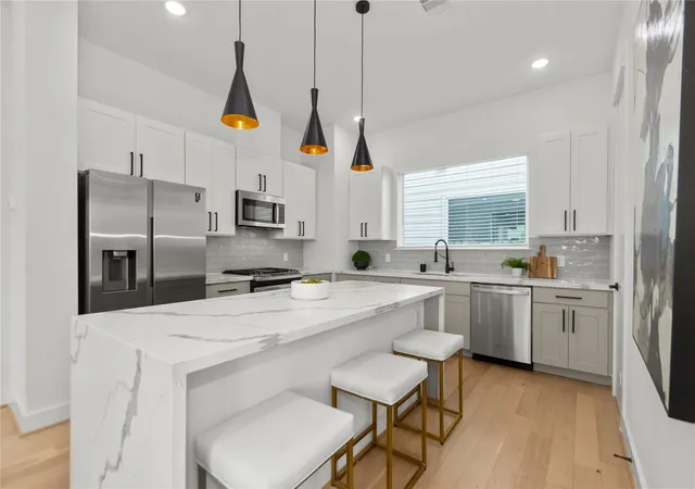 Photo 1 of Sale Pending at 3013 Nagle St, Houston, TX 77004 | MLS# 88738736 | Listing updated on 2026-10-09