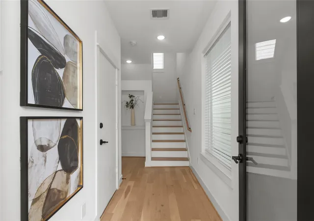 Photo 4 of Sale Pending at 3013 Nagle St, Houston, TX 77004 | MLS# 88738736 | Listing updated on 2026-10-09