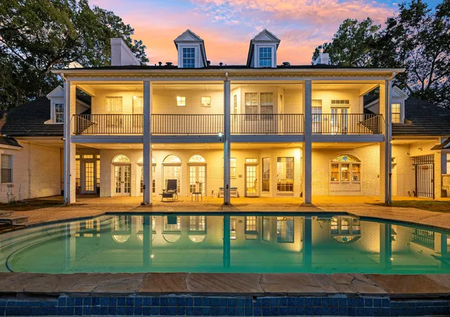 Photo 3 of Single family home for sale at 2922 Cedar Woods Pl, Houston, TX 77068 | MLS# 60851557 | Listing updated on 2026-09-01