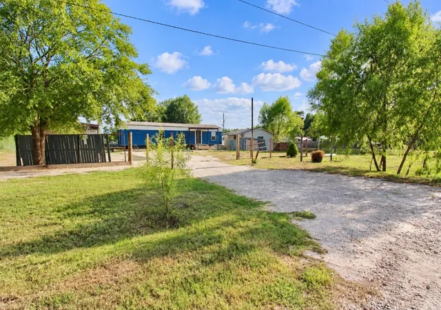 Photo 2 of Single family home for sale at 282 County Rd 3406, Cleveland, TX 77327 | MLS# 62885840 | Listing updated on 2026-09-11