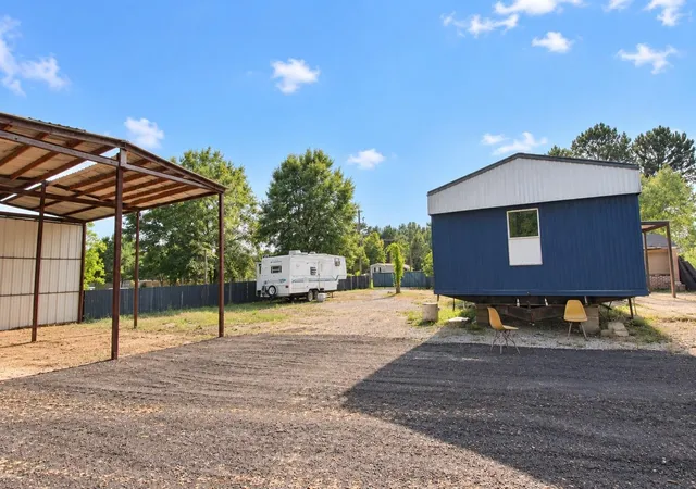 Photo 4 of Single family home for sale at 282 County Rd 3406, Cleveland, TX 77327 | MLS# 62885840 | Listing updated on 2026-09-11
