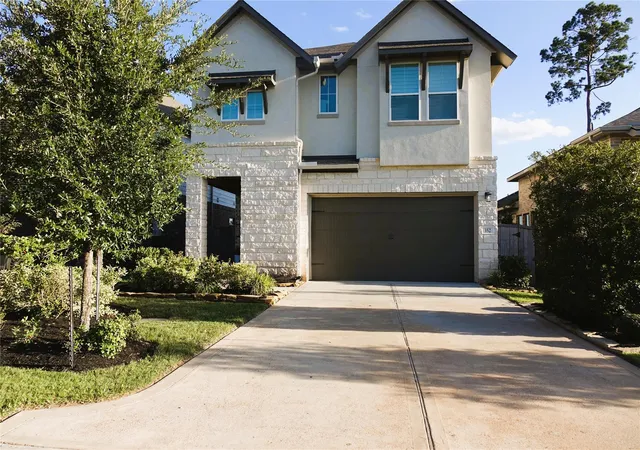 Photo 1 of Single family home for sale at 352 Mallorn Ln, Montgomery, TX 77316 | MLS# 92108826 | Listing updated on 2026-09-11