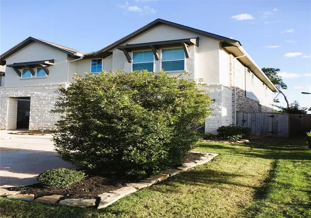Photo 4 of Single family home for sale at 352 Mallorn Ln, Montgomery, TX 77316 | MLS# 92108826 | Listing updated on 2026-09-11