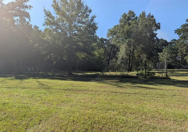 Photo 5 of Single family home for sale at 346 Lakeside Cir, Trinity, TX 75862 | MLS# 38915812 | Listing updated on 2026-09-08