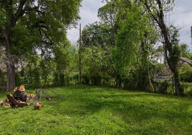 Land for sale at 0 1/2 Sam Wilson St, Houston, TX 77020 | MLS# 49764197