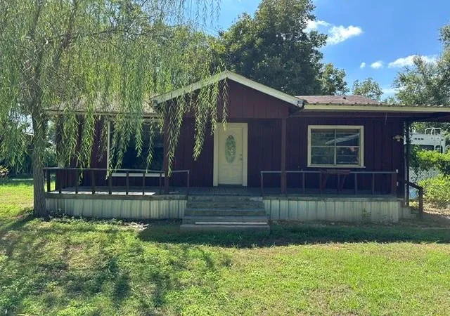Photo 1 of Single family home for sale at 809 E Clark Ave, Crockett, TX 75835 | MLS# 58672450 | Listing updated on 2026-09-23