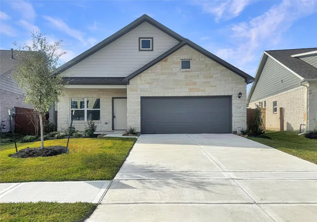 Photo 2 of Single family home for sale at 1610 River Scene Trl, Dayton, TX 77535 | MLS# 90658636 | Listing updated on 2026-10-08