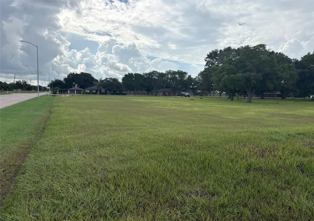 Photo 4 of Land for sale at 602 Sycamore Rd, Richmond, TX 77469 | MLS# 79363652 | Listing updated on 2026-10-03