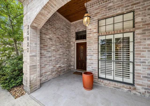 Photo 4 of Single family home for sale at 25023 Northampton Ter Dr, Spring, TX 77389 | MLS# 64934101 | Listing updated on 2026-10-03