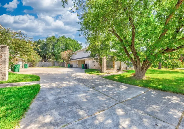 Photo 1 of Multi family home for sale at 10810 Sugar Hl Dr, Houston, TX 77042 | MLS# 34519579 | Listing updated on 2026-09-03