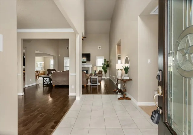 Photo 4 of Single family home for sale at 14407 Meadowlands Dr, Baytown, TX 77523 | MLS# 50409721 | Listing updated on 2026-09-12