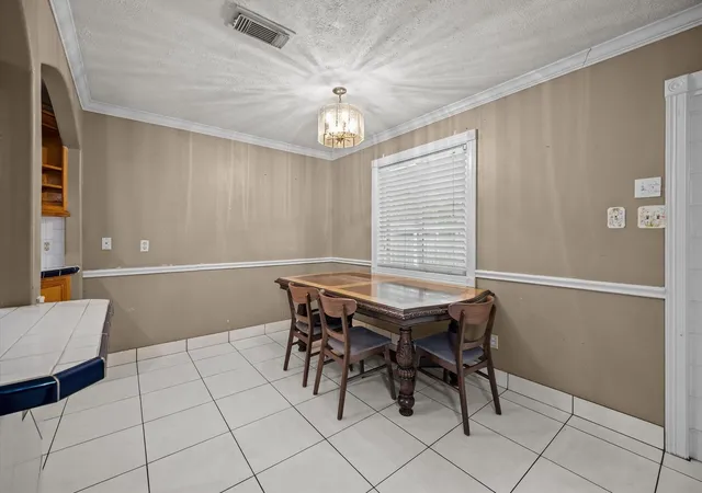 Photo 4 of Single family home for sale at 1322 Saddle Rock Dr, Houston, TX 77088 | MLS# 28950191 | Listing updated on 2026-09-16