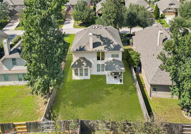 Photo 4 of Single family home for sale at 27 Hearthwick Rd, Tomball, TX 77375 | MLS# 3978400 | Listing updated on 2026-09-23