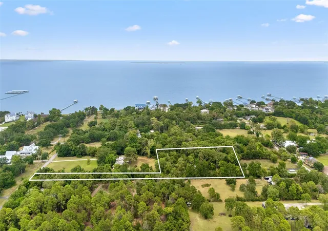 Photo 4 of Land for sale at 325 Bay Ave S, Kemah, TX 77565 | MLS# 42695668 | Listing updated on 2026-09-08