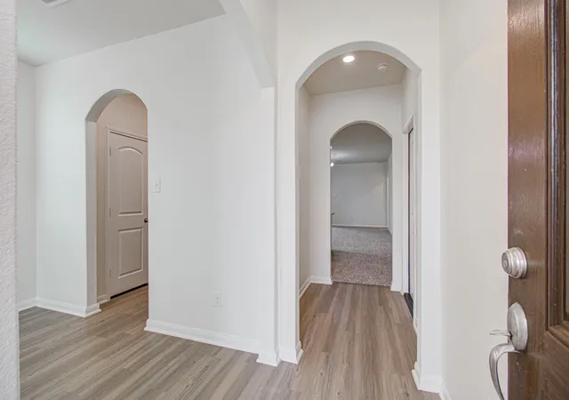 Photo 4 of Single family home for sale at 1222 Paradise Found Dr, Rosharon, TX 77583 | MLS# 7957704 | Listing updated on 2026-09-04