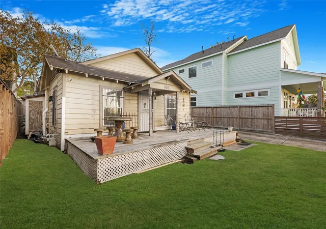 Photo 1 of Sale Pending at 1106 Northwood St, Houston, TX 77009 | MLS# 85494312 | Listing updated on 2026-09-02