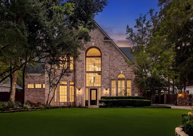 Photo 1 of Single family home for sale at 63 Bridgeberry Pl, The Woodlands, TX 77381 | MLS# 76189443 | Listing updated on 2026-09-08