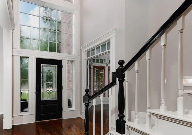 Photo 2 of Single family home for sale at 63 Bridgeberry Pl, The Woodlands, TX 77381 | MLS# 76189443 | Listing updated on 2026-09-08