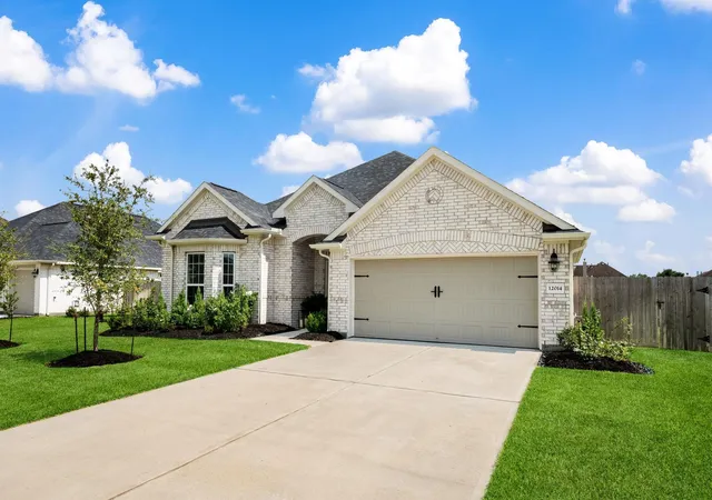 Photo 2 of Single family home for sale at 12014 Champions Forest Dr, Dayton, TX 77535 | MLS# 34713226 | Listing updated on 2026-09-03