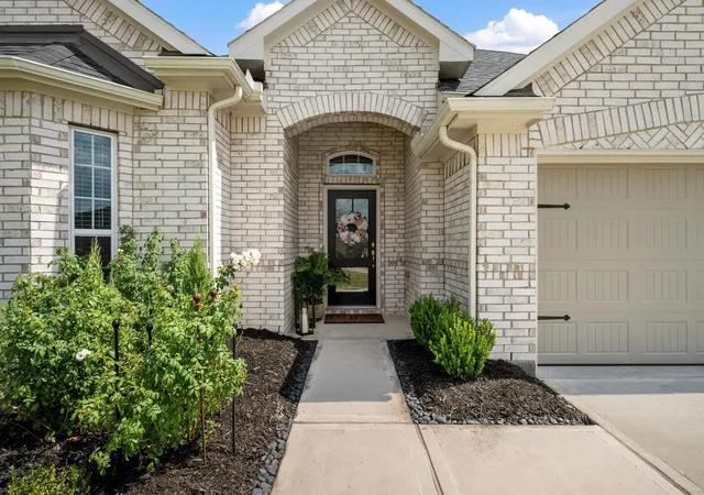Photo 3 of Single family home for sale at 12014 Champions Forest Dr, Dayton, TX 77535 | MLS# 34713226 | Listing updated on 2026-09-03