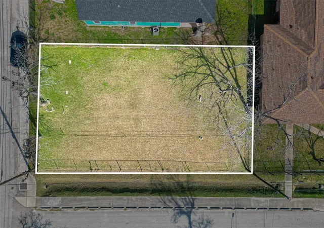 Photo 4 of Land for sale at 7902 Pointer St, Houston, TX 77016 | MLS# 90268604 | Listing updated on 2026-08-31