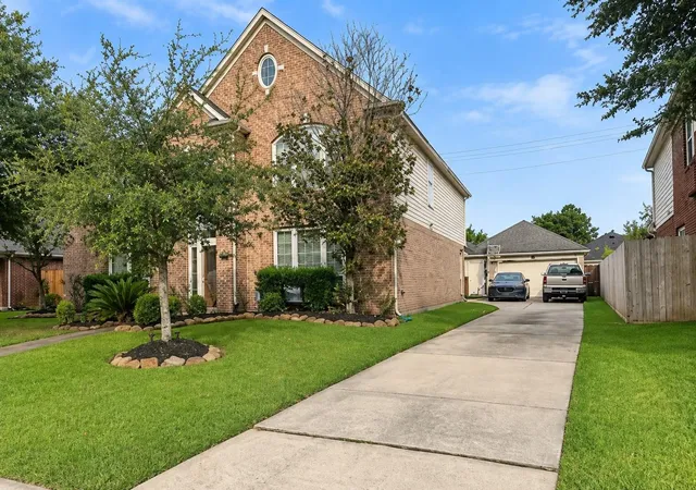 Photo 1 of Single family home for sale at 15827 Maple Shrs Dr, Houston, TX 77044 | MLS# 65484352 | Listing updated on 2026-10-02