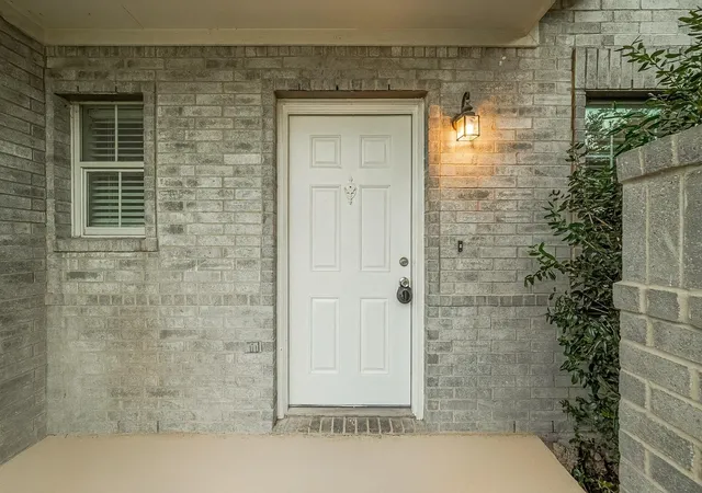 Photo 2 of Single family home for sale at 2123 Gable Holw Ln, Katy, TX 77450 | MLS# 95328222 | Listing updated on 2026-09-19