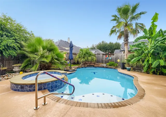 Photo 2 of Single family home for sale at 511 Silver Crk Cir, Richmond, TX 77406 | MLS# 78606973 | Listing updated on 2026-10-07
