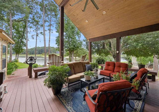 Photo 3 of Single family home for sale at 751 Lakeshore Dr, Brookeland, TX 75931 | MLS# 69461843 | Listing updated on 2026-09-08