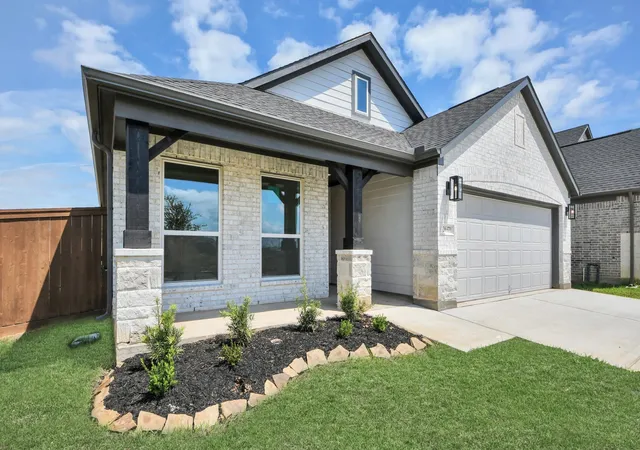 Photo 2 of Single family home for sale at 26371 Viva Dr, Magnolia, TX 77355 | MLS# 85775088 | Listing updated on 2026-09-20