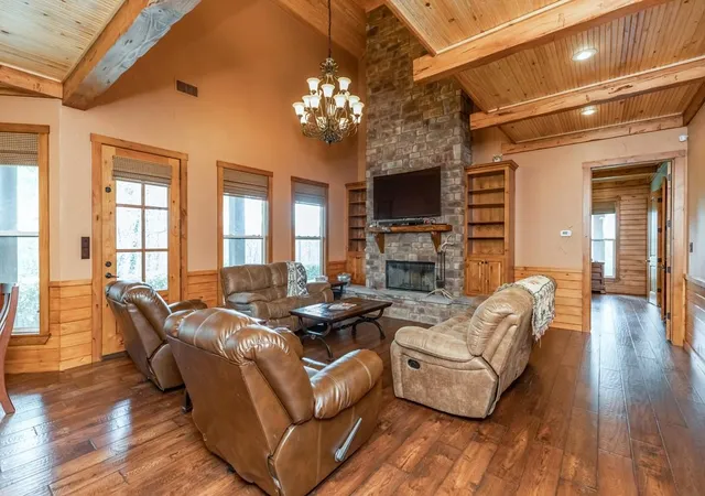 Photo 4 of Single family home for sale at 1955 Wingate Blvd, Brookeland, TX 75931 | MLS# 90735852 | Listing updated on 2026-09-04